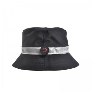 Factory Selling China Hot Sale Fashion Design Leather Patch Snp Back LED Cap